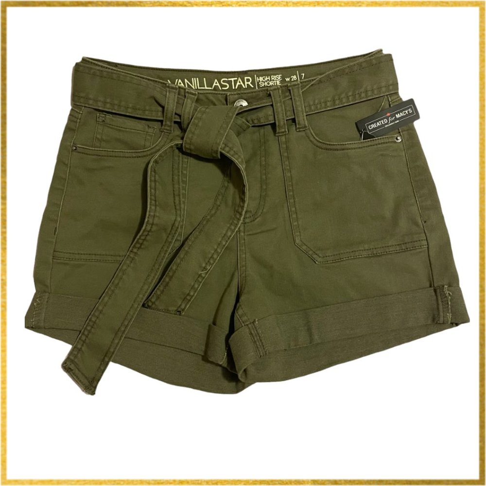 Army Green Shorts with Tie Waist Belt. 5 Pockets. Junior Size‎ 7, Waist 28. NWT